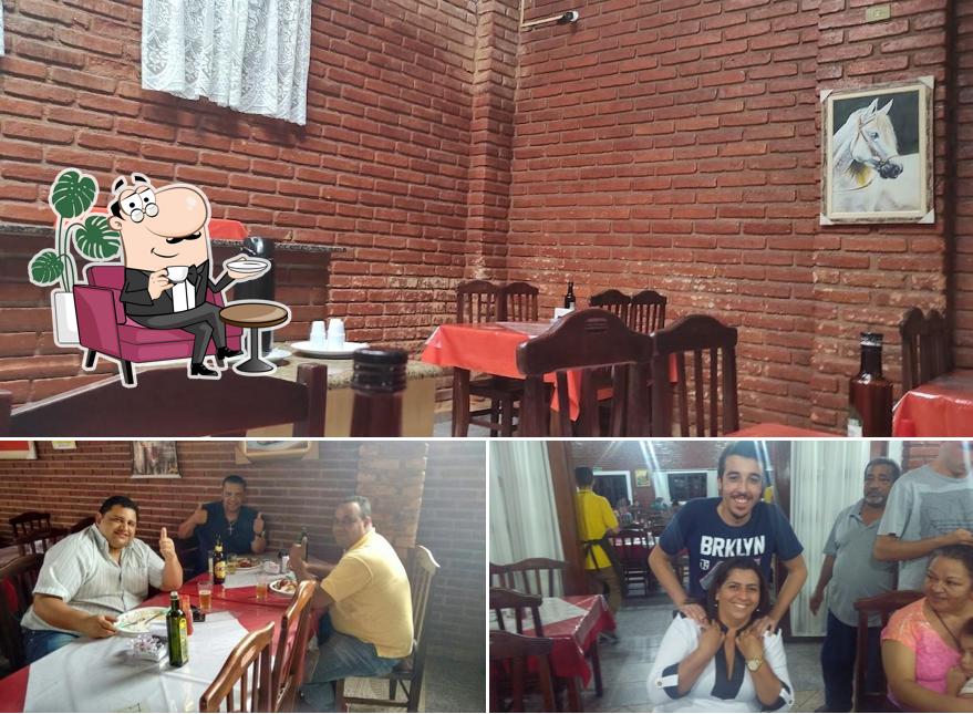 O interior do Papi & Adore