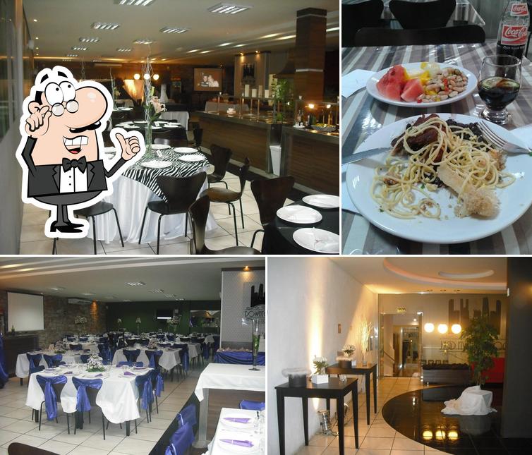 O interior do Downtown Grill