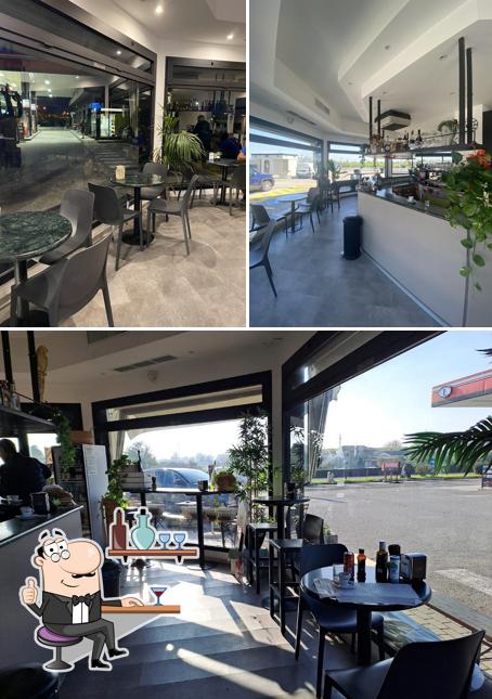 Bar Della Secante Di Mazzotti & Zaganelli...food and coffee