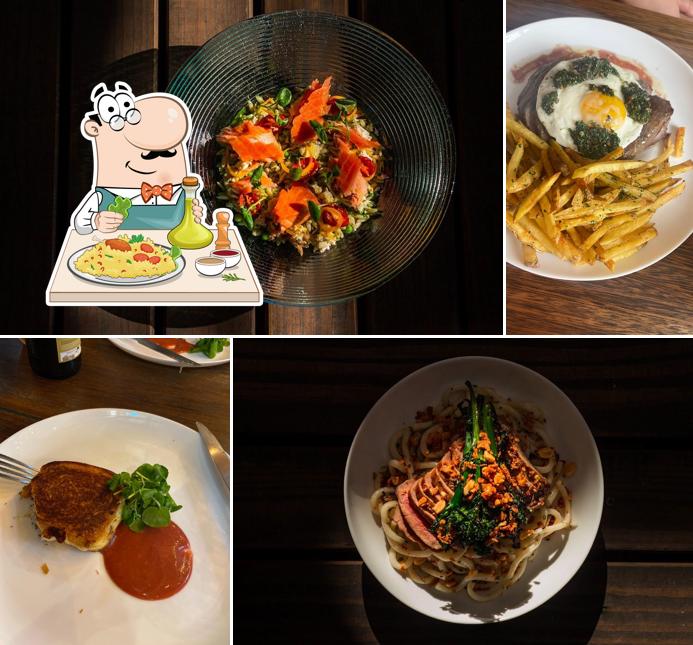 Platos en Restaurante O Estrangeiro