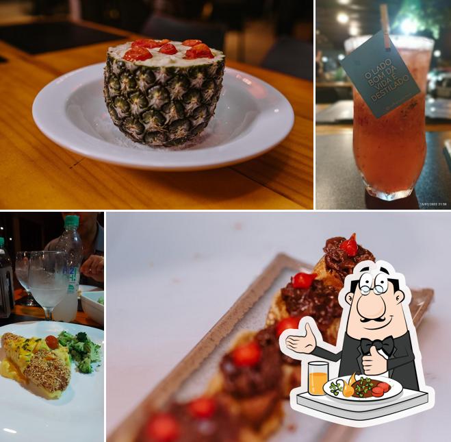 Platos en Saffari eat and drink