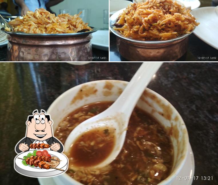 Food at Al Hassan Family Restaurant - Manacaud