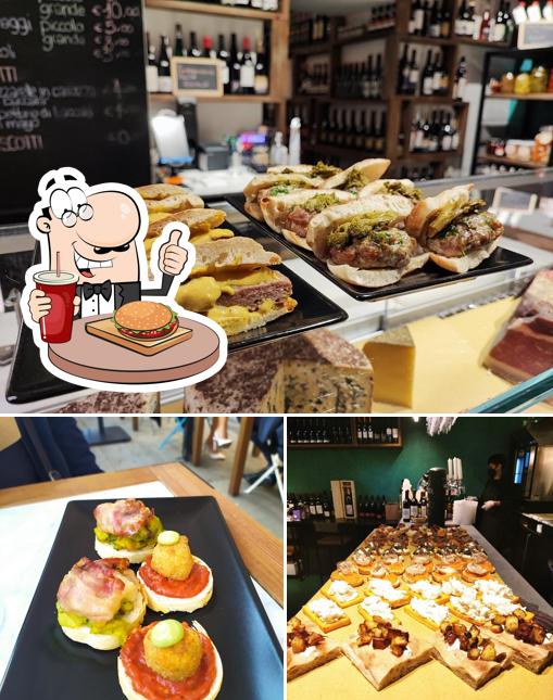 Prova un hamburger a VENTI VINO