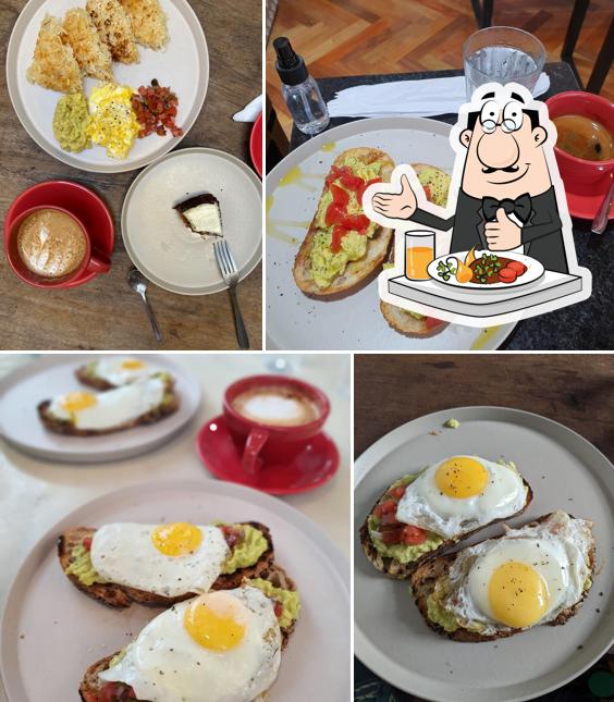 Aussie Coffee (Hidden down a long corridor)