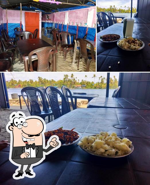 The interior of Kadamakudy Kallu Shop