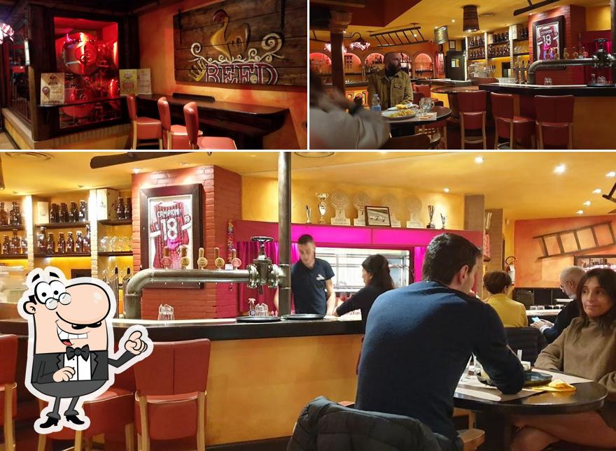 Dai un'occhiata agli interni di Befed Brew Pub Concesio