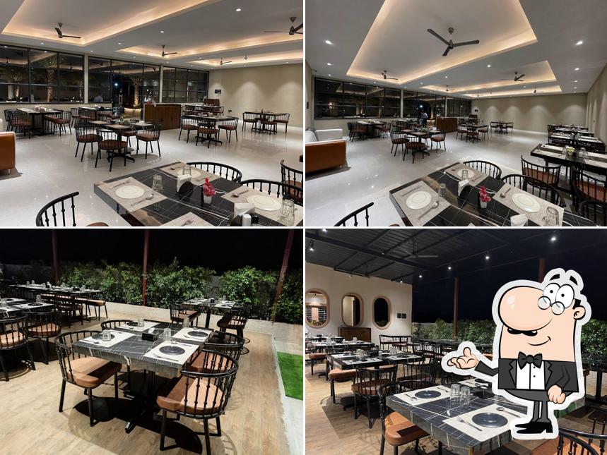 The interior of THE VILLAGE RESTAURANT & LOUNGE