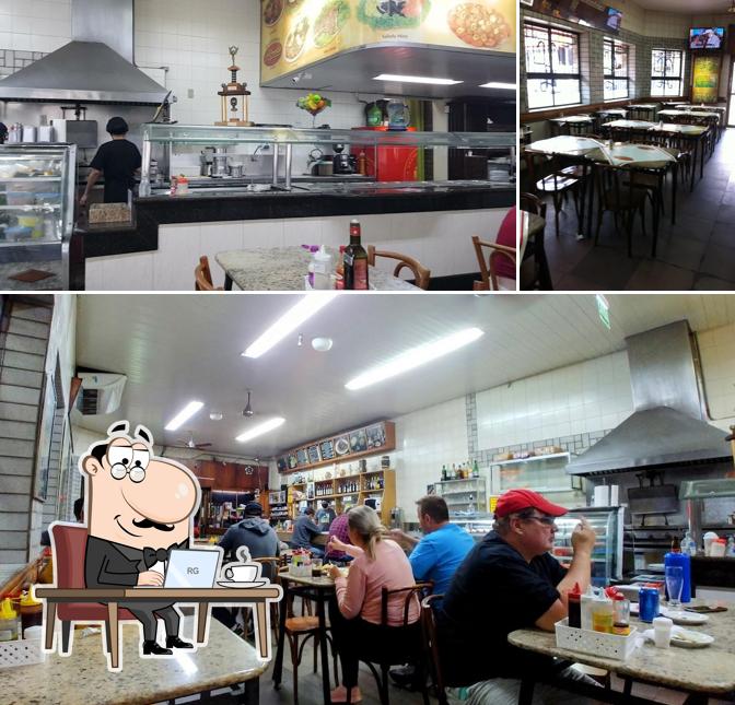 O interior do Bar Café Restaurante Alfredo