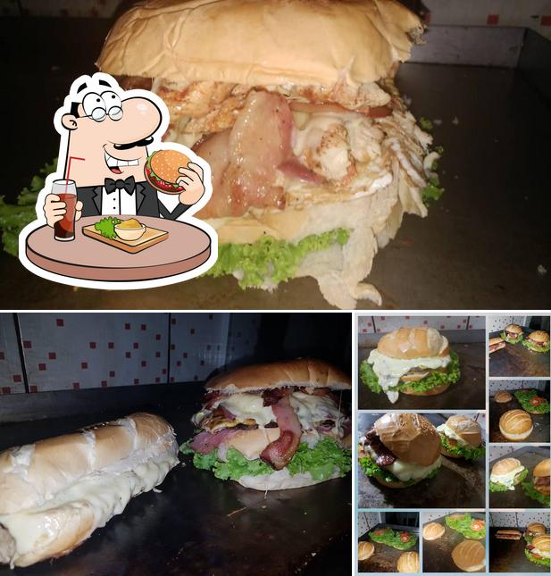 Consiga um hambúrguer no O Gostosão Burguer Lanches