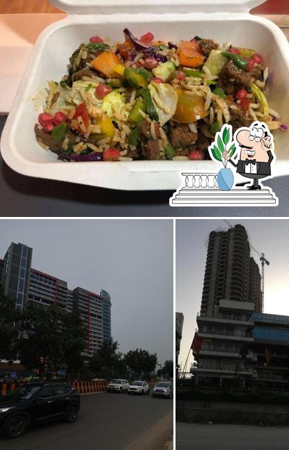 Among different things one can find exterior and interior at Robustillo