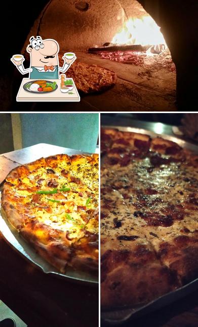 Entre diferentes coisas, comida e interior podem ser encontrados a Delano Pizza