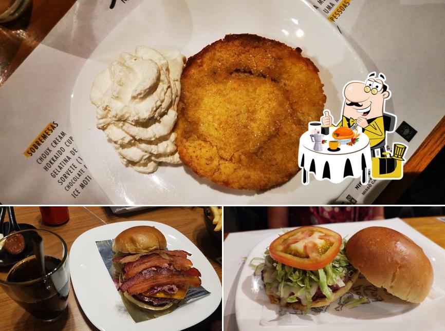 Platos en Nara Burger e Karaokê