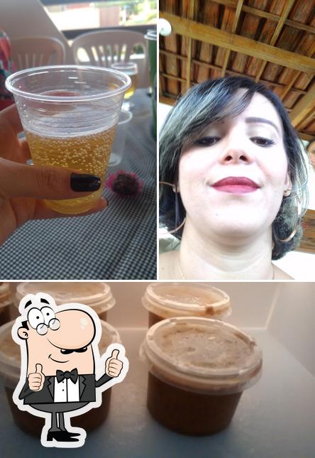 Look at the pic of To Na Empresa Bar