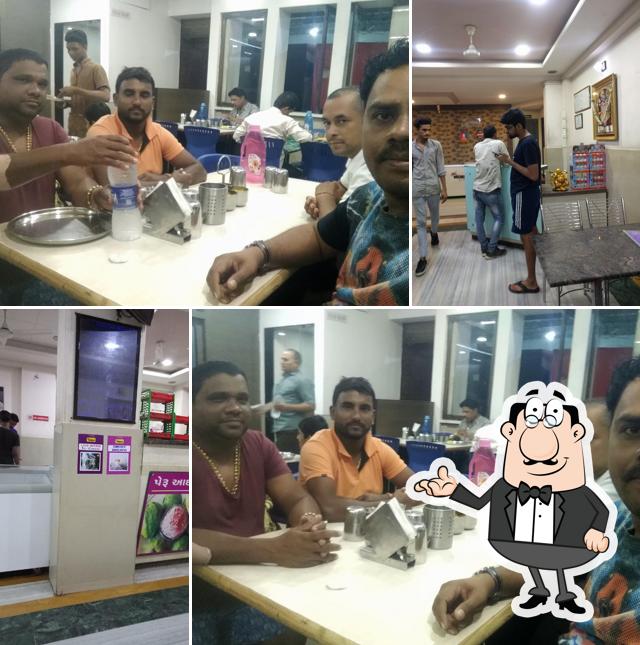 Check out how Monika Ice Cream looks inside