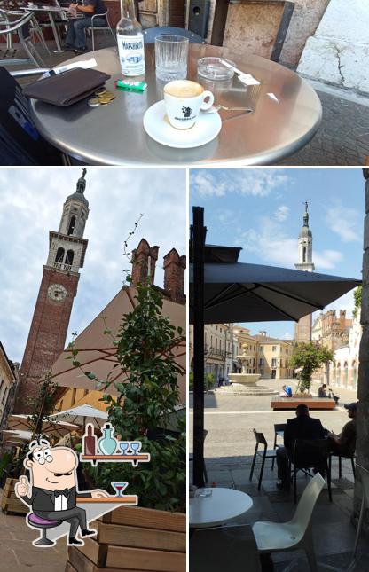 Questa è la foto che presenta la interni e cibo di Caffè Carducci