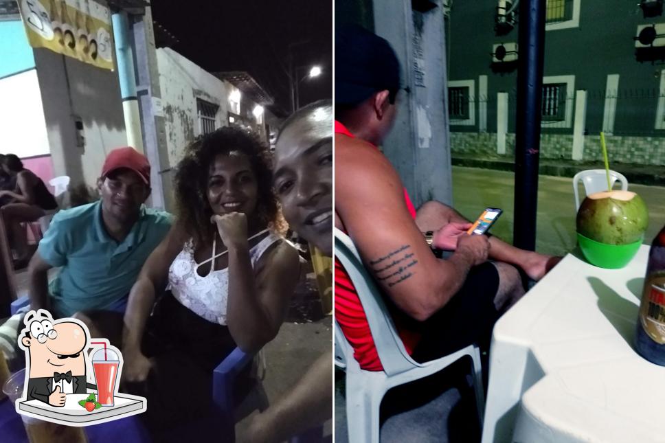 Desfrute de um drinque no Cafuné Bar & Petiscos