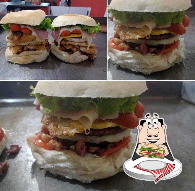 Clube sanduíches em Lanches Quero Todos