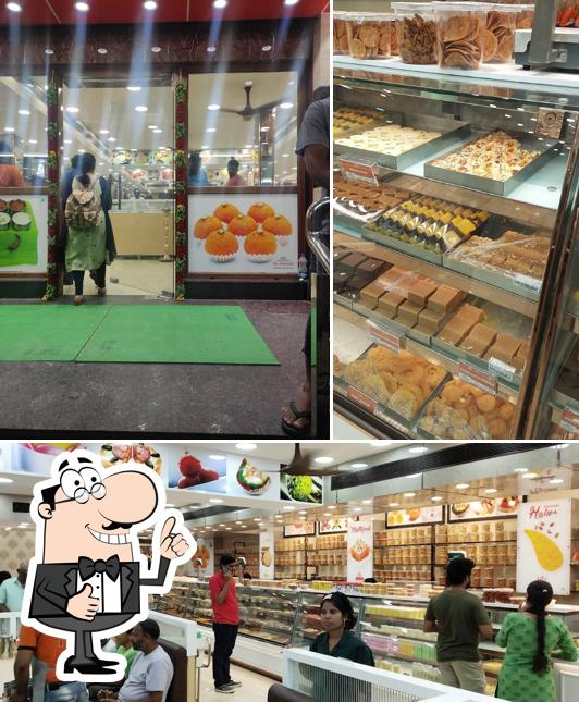 Look at this photo of Perambur sri Srinivasa Sweets India Pvt ltd