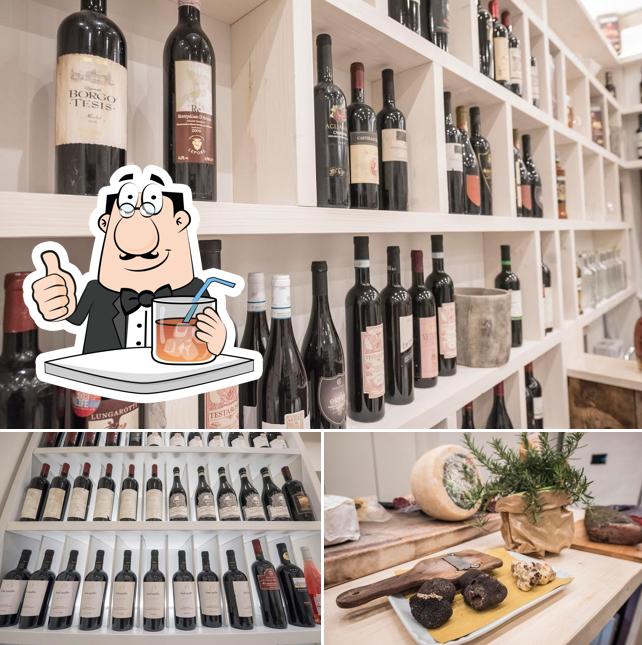 Tra le diverse cose da La Cantina Villa Elena si possono trovare la bevanda e cibo