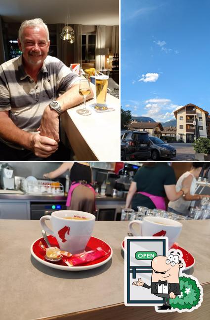 Guarda gli esterni di Dorfcafè