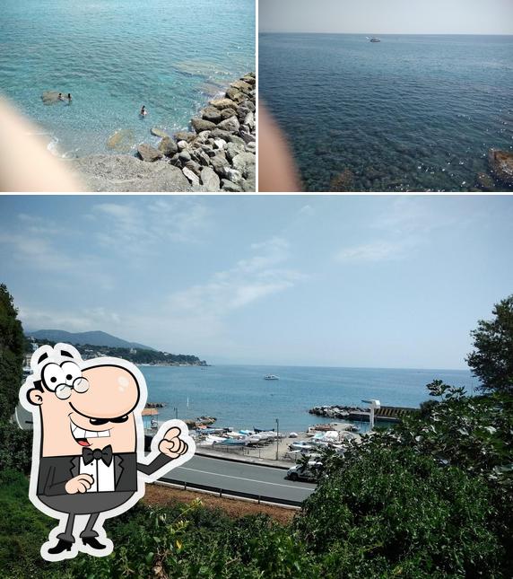 Guarda gli esterni di Panificio Da Damonte