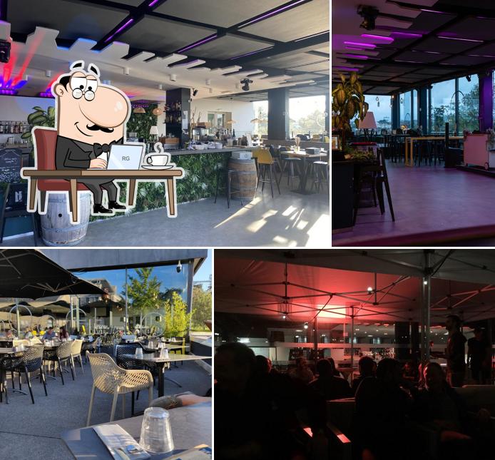 Installez-vous à l'une des tables de Le Rooftop Poitiers