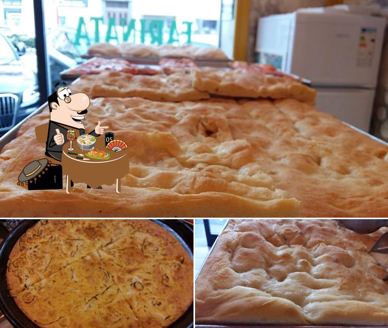 Cibo al Da Curra Pizza al Taglio farinata