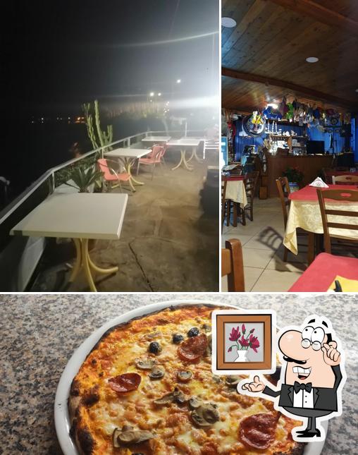 La interni e pizza del ristorante