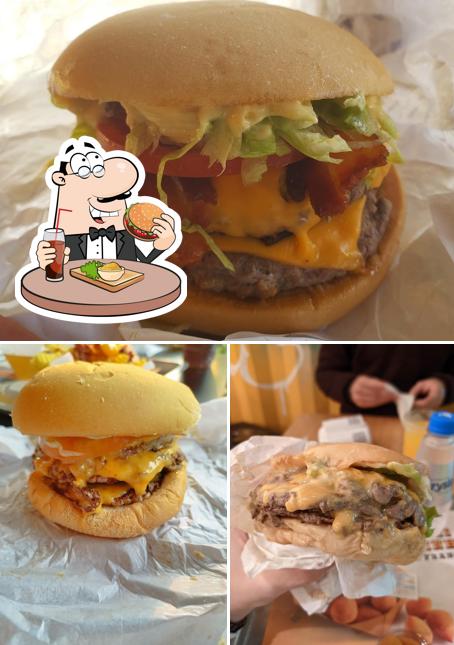 Peça um hambúrguer no Jeronimo Track PUC POA