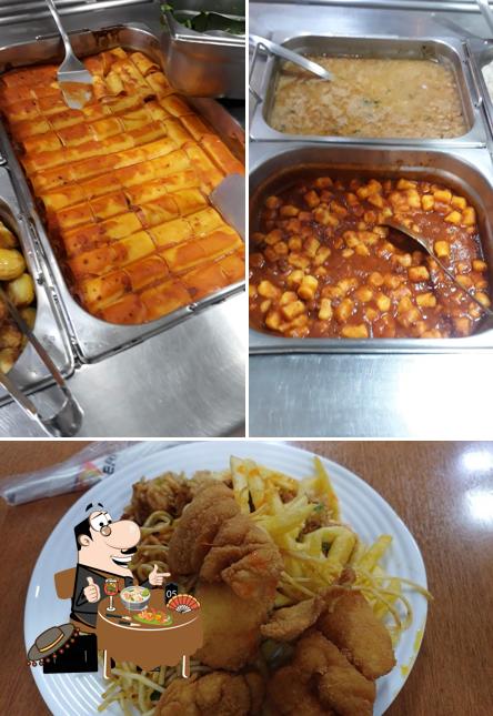 Comida em Restaurante Valderi