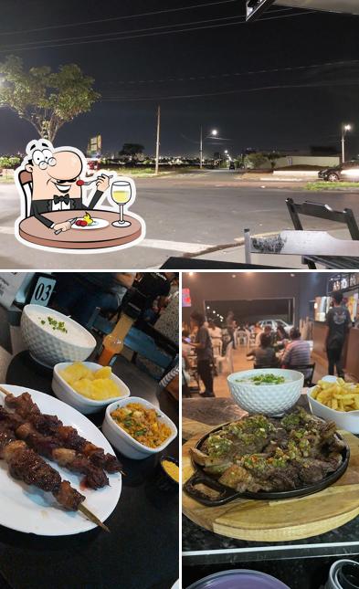 Esta é a imagem ilustrando comida e exterior a Desterro Grill Choperia