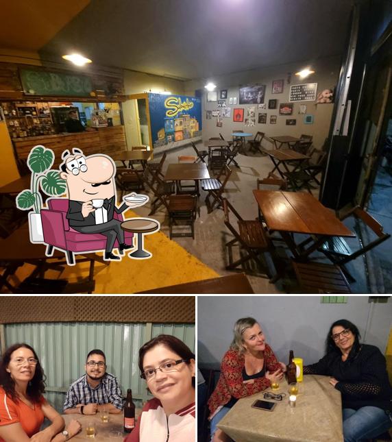 Veja imagens do interior do Subúrbio Pub Restaurante