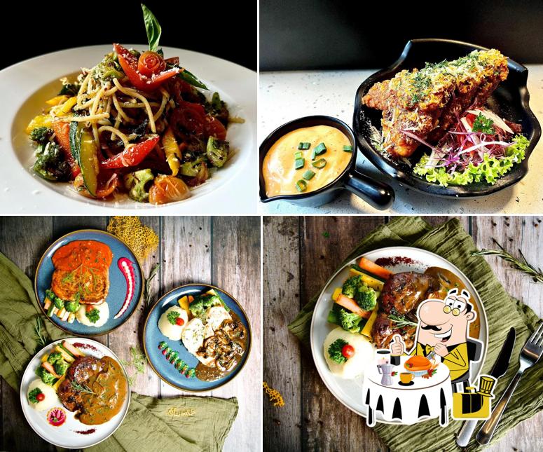 Food at POCO A POCO, Food Wine & Music