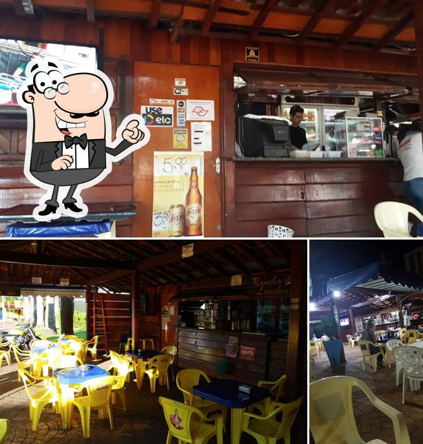 O interior do Rancho's Lanches
