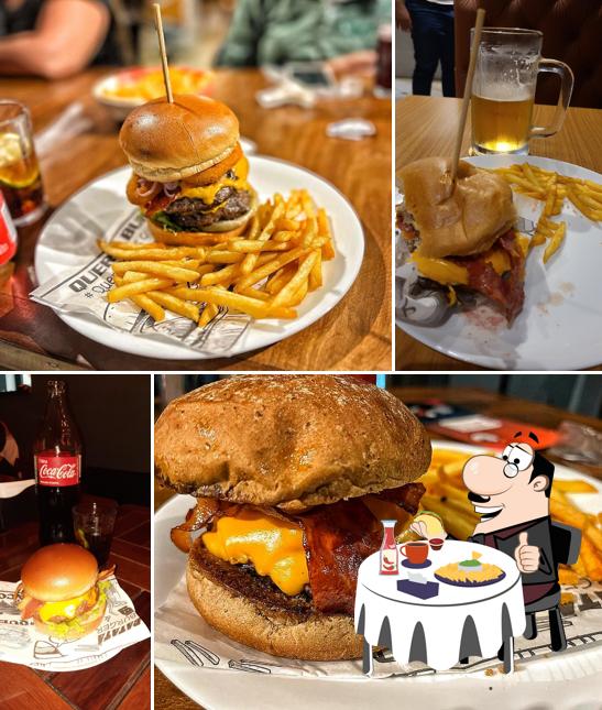 Experimente um dos hambúrgueres oferecidos no Bitts Açaí Burger - Unidade ll