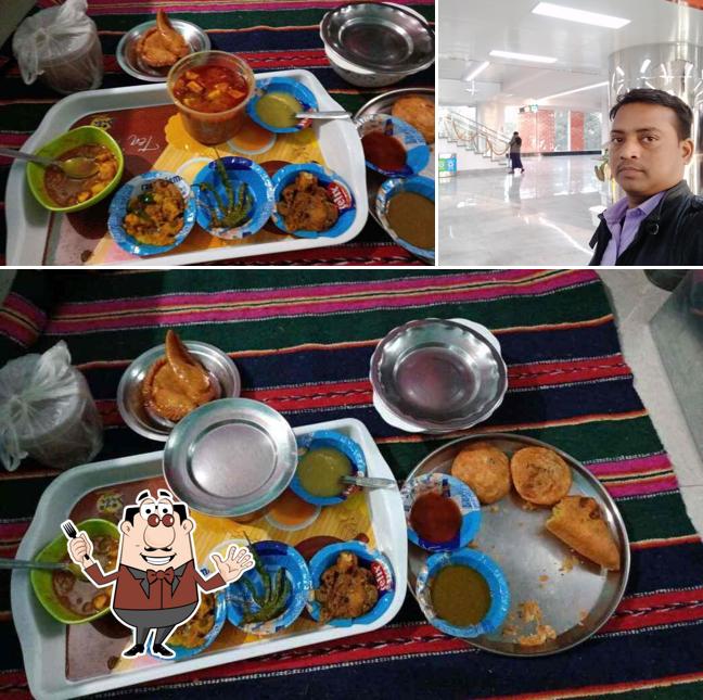 The picture of जैन जलेबी भंडार’s food and exterior