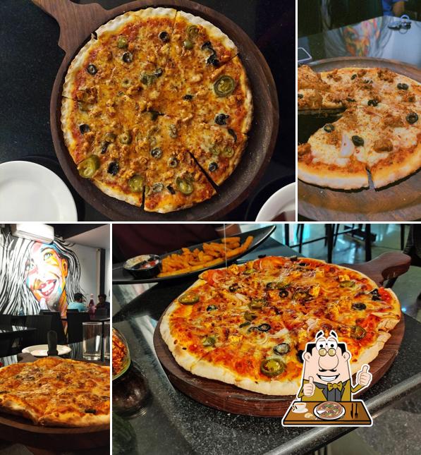 At Boga cafe de pondicherry, you can get pizza