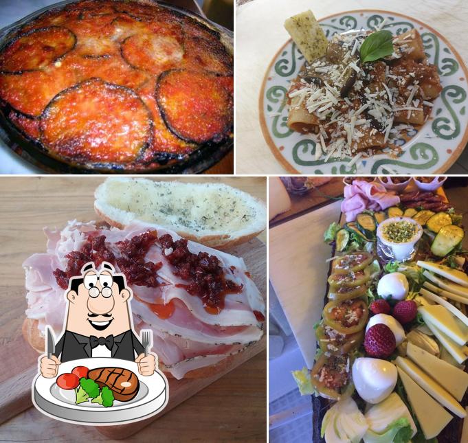 Taverna Giudecca Ortigia Aperitivi Enoteca Wine e Shop