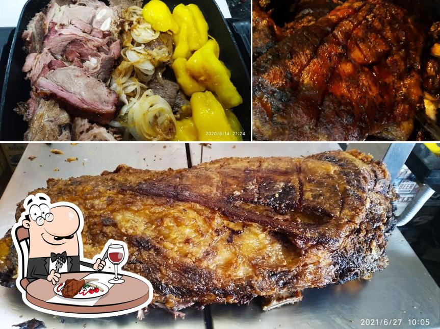 Pratos de carne são disponibilizados no Costelaria e Restaurante Marusco