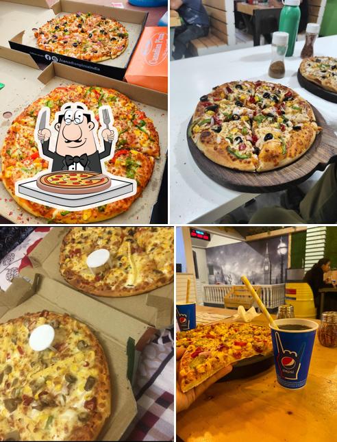 Pick pizza at Canadian Pizza Patiala Omaxe Mall