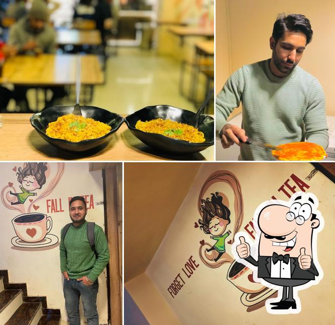 Look at the image of Chai Sutta Bar Amritsar