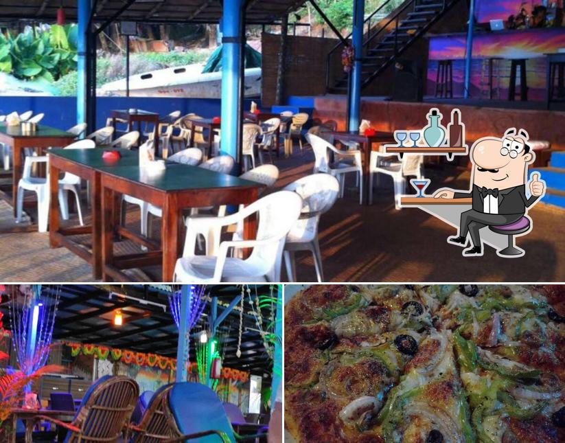 The photo of Shiva Valley’s interior and food