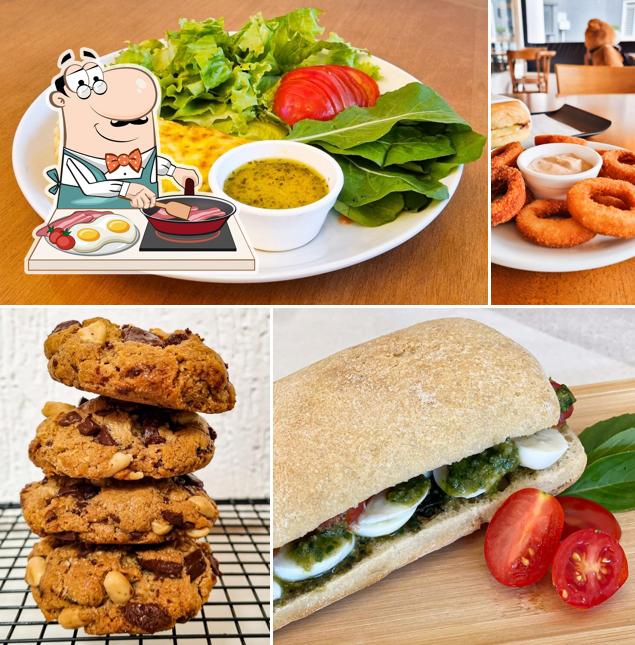 Omeletes em Cozy Café