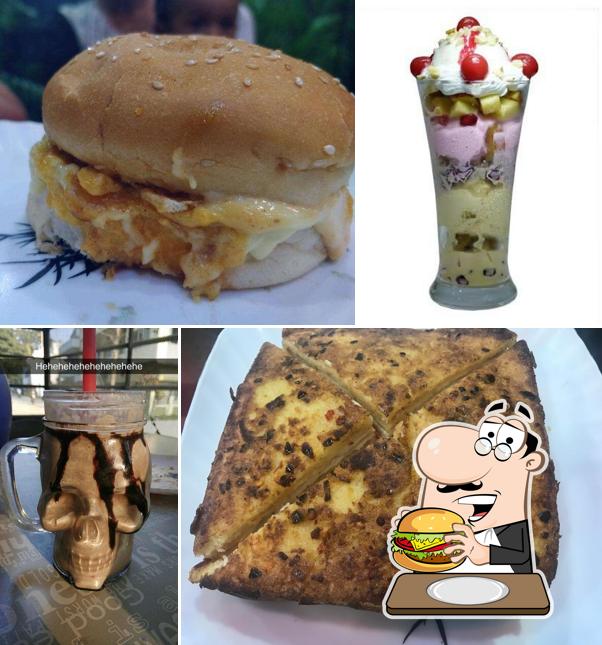 Hamburger at Limelight Cafe