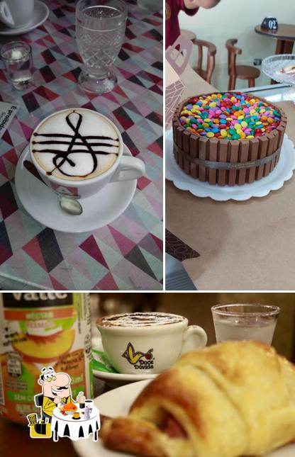 Comida em DOCE DUVIDA CAFETERIA, BOLOS E DOCES