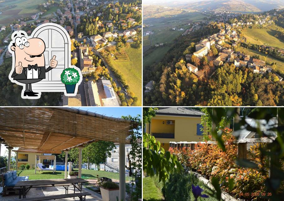 Goditi la vista dall'area esterna di Villa Dacia