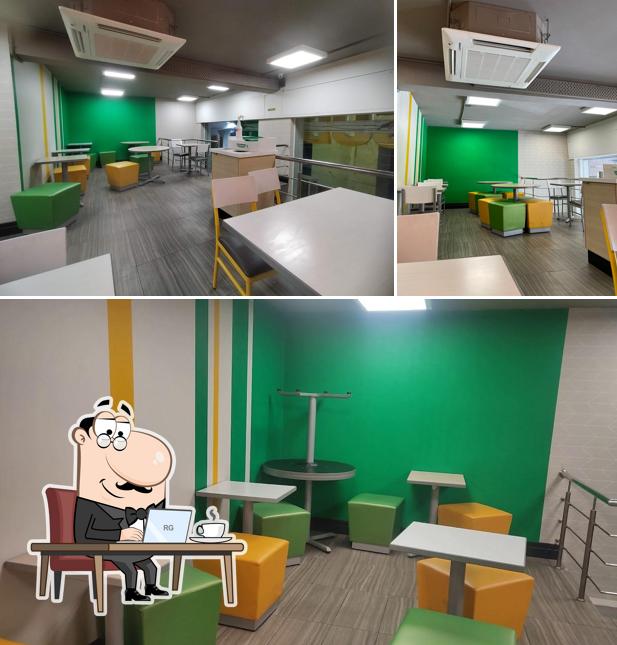 The interior of Subway Bahu Plaza