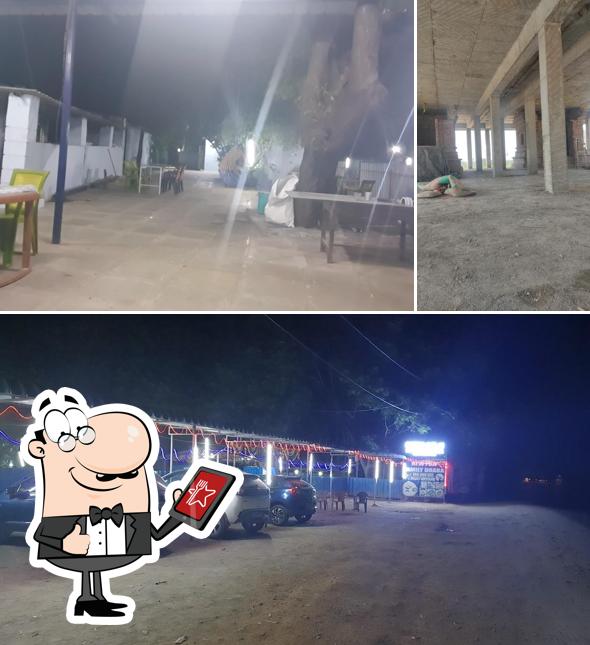 The exterior of NEW FOUJI FAMILY DHABA