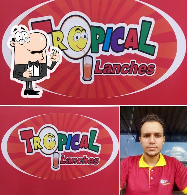 Look at this pic of Tropical Lanches