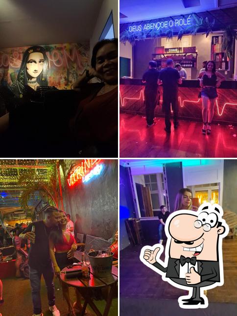 Look at the image of Vitrine Lounge